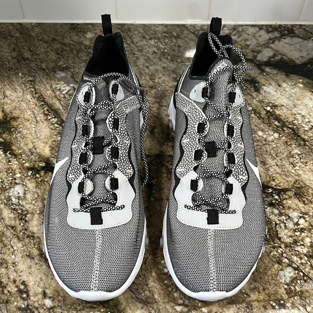 Nike mens sneakers
